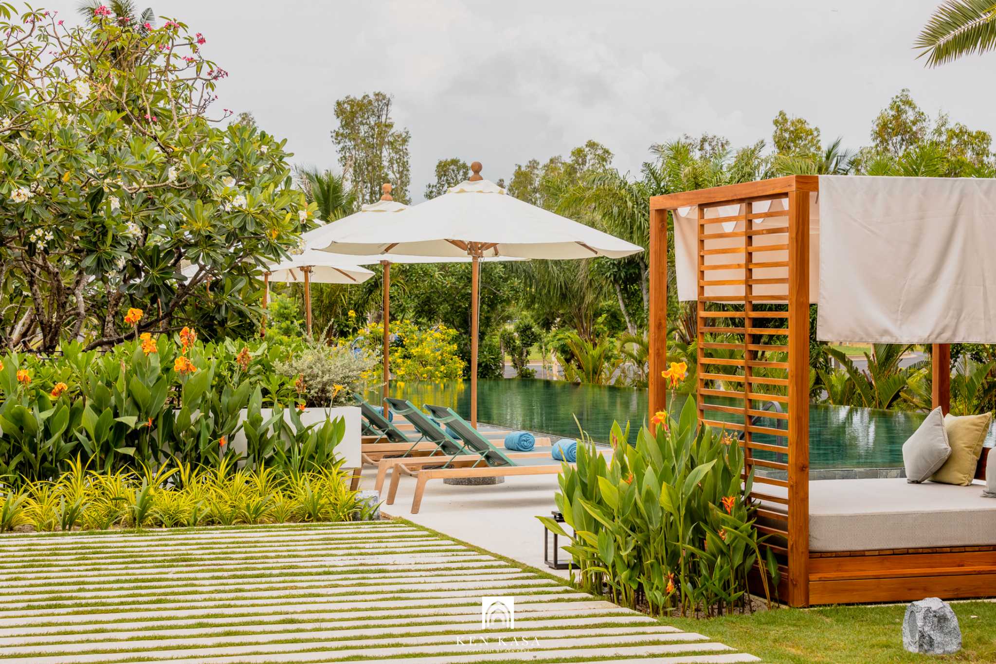 Kh&ocirc;ng gian ngo&agrave;i trời tại Sailing Club Signature Resort Phu Quoc